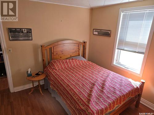 808 Railway Avenue, Markinch, SK - Indoor Photo Showing Bedroom