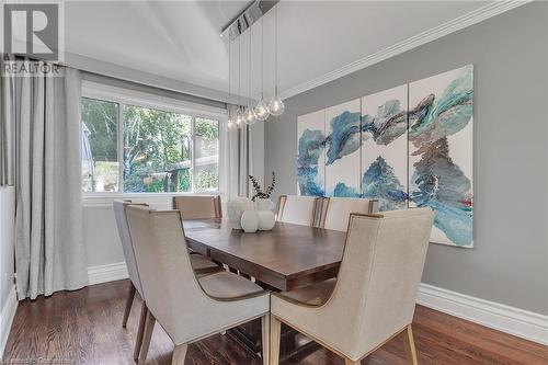 1720 Valentine Gardens, Mississauga, ON - Indoor Photo Showing Dining Room