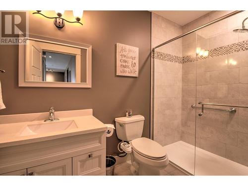 8764 Hofer Drive, Coldstream, BC - Indoor Photo Showing Bathroom