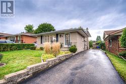 18 BOSWORTH Crescent  Kitchener, ON N2E 1Z1