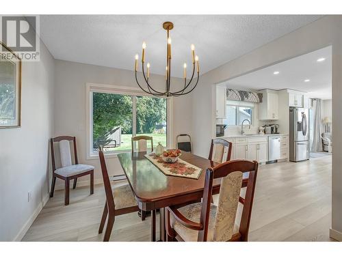 4790 Seaton Place, Peachland, BC - Indoor Photo Showing Dining Room