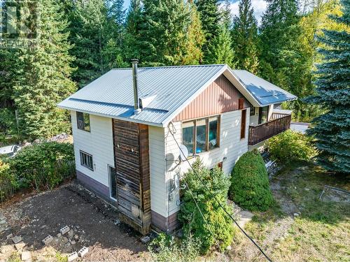 9905 6 Highway, Salmo, BC - Outdoor