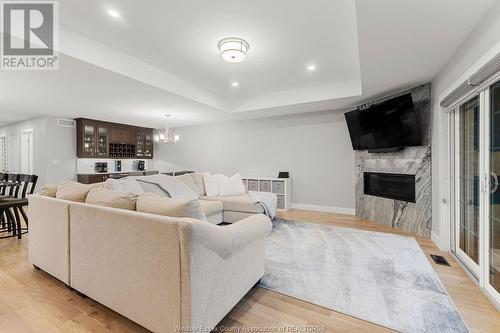 1067 Copeland Avenue, Windsor, ON - Indoor Photo Showing Living Room With Fireplace