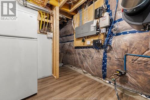 1067 Copeland Avenue, Windsor, ON - Indoor Photo Showing Basement