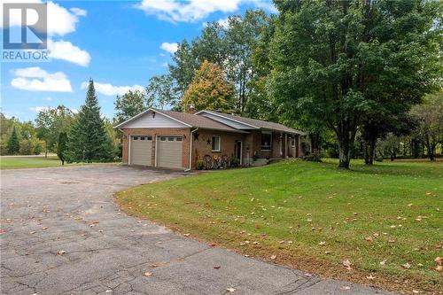 164 Eldorado Crescent, Pembroke, ON - Outdoor