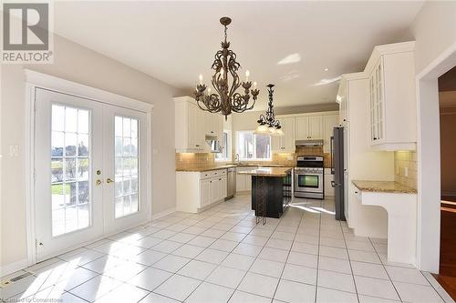 4358 Latimer Crescent, Burlington, ON - Indoor Photo Showing Kitchen