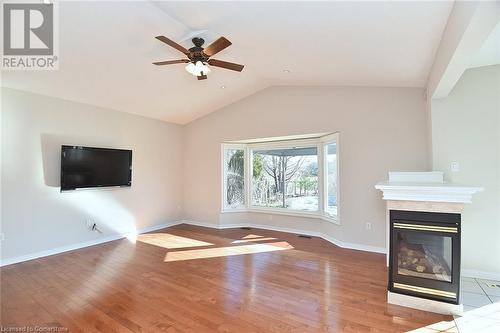 4358 Latimer Crescent, Burlington, ON - Indoor Photo Showing Living Room With Fireplace