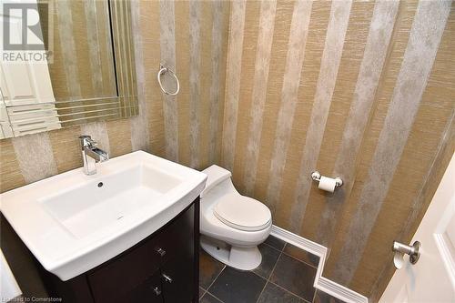 4358 Latimer Crescent, Burlington, ON - Indoor Photo Showing Bathroom