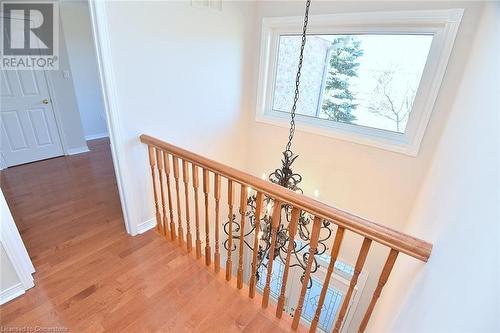 4358 Latimer Crescent, Burlington, ON - Indoor Photo Showing Other Room