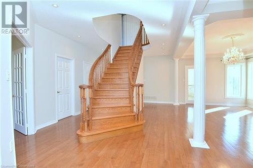 4358 Latimer Crescent, Burlington, ON - Indoor Photo Showing Other Room