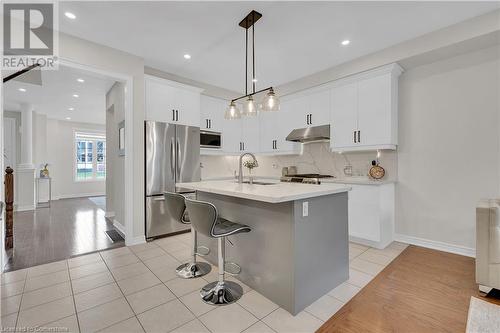 3079 Neyagawa Boulevard, Oakville, ON - Indoor Photo Showing Kitchen With Stainless Steel Kitchen With Upgraded Kitchen