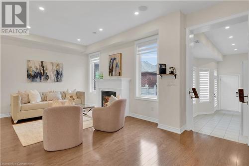 3079 Neyagawa Boulevard, Oakville, ON - Indoor Photo Showing Living Room With Fireplace