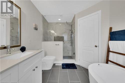 3079 Neyagawa Boulevard, Oakville, ON - Indoor Photo Showing Bathroom