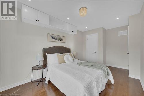 3079 Neyagawa Boulevard, Oakville, ON - Indoor Photo Showing Bedroom