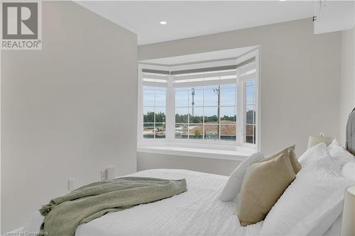 3079 Neyagawa Boulevard, Oakville, ON - Indoor Photo Showing Bedroom