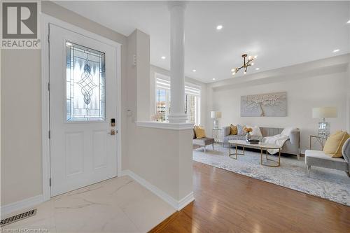 3079 Neyagawa Boulevard, Oakville, ON - Indoor