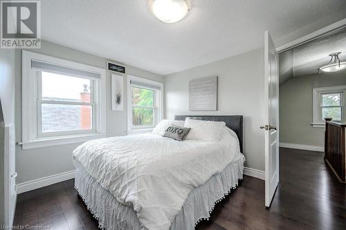 223 Lancaster Street W, Kitchener, ON - Indoor Photo Showing Bedroom