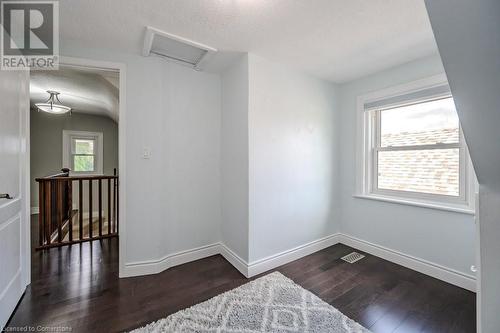 223 Lancaster Street W, Kitchener, ON - Indoor Photo Showing Other Room