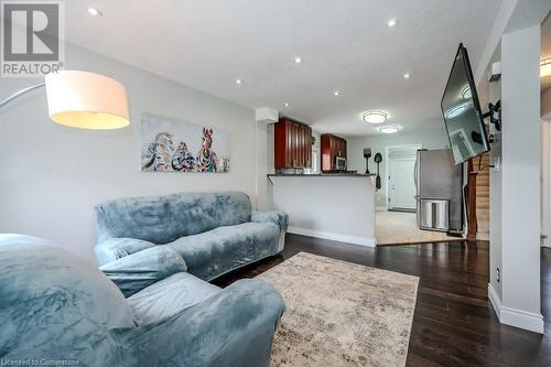 223 Lancaster Street W, Kitchener, ON - Indoor Photo Showing Living Room