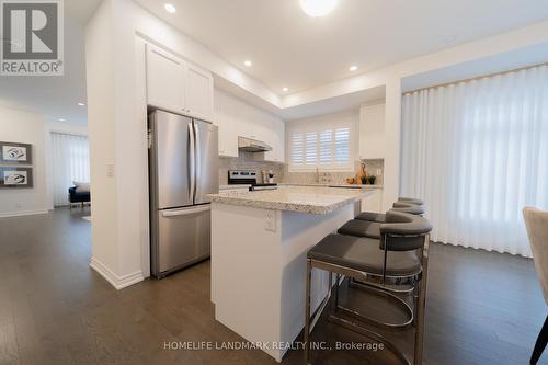 54 Guardhouse Crescent, Markham, ON - Indoor Photo Showing Kitchen With Stainless Steel Kitchen