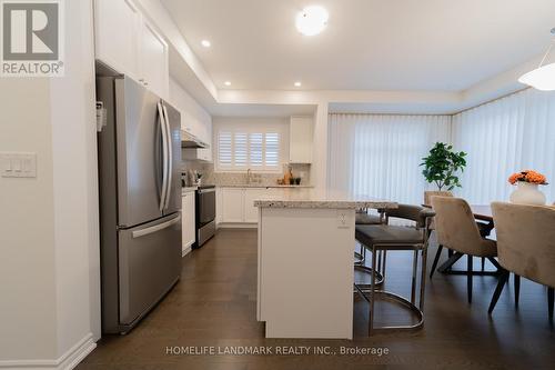 54 Guardhouse Crescent, Markham, ON - Indoor Photo Showing Kitchen With Stainless Steel Kitchen