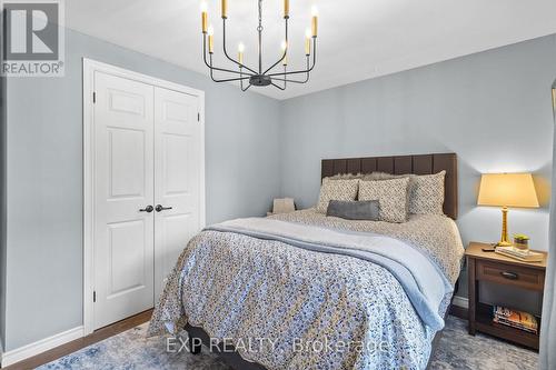 108 Windsor Drive, Brockville, ON - Indoor Photo Showing Bedroom