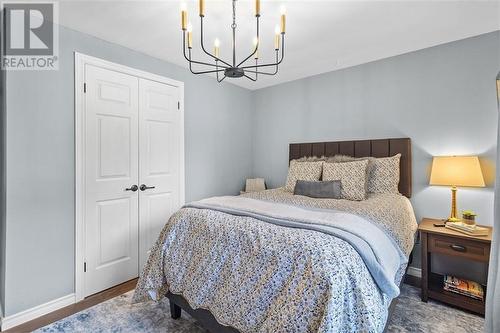 108 Windsor Drive, Brockville, ON - Indoor Photo Showing Bedroom