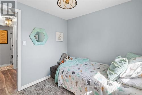 108 Windsor Drive, Brockville, ON - Indoor Photo Showing Bedroom