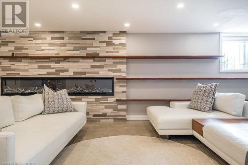 147 Mountain Park Avenue, Hamilton, ON - Indoor Photo Showing Living Room With Fireplace