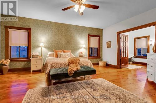 7817 Side Rd 10 Road, Centre Wellington, ON - Indoor Photo Showing Bedroom