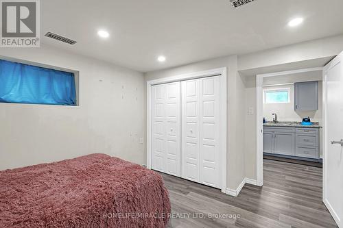 153 Highbury Avenue, London, ON - Indoor Photo Showing Bedroom