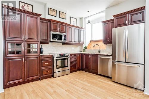 1 Rosamond Street E Unit#201, Almonte, ON - Indoor Photo Showing Kitchen