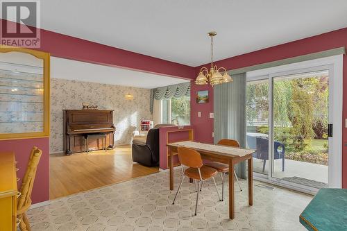 1980 Ethel Street, Kelowna, BC - Indoor Photo Showing Dining Room