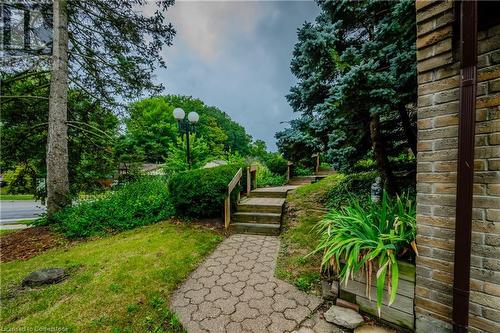 250 Kingswood Drive Unit# 1, Kitchener, ON - Outdoor