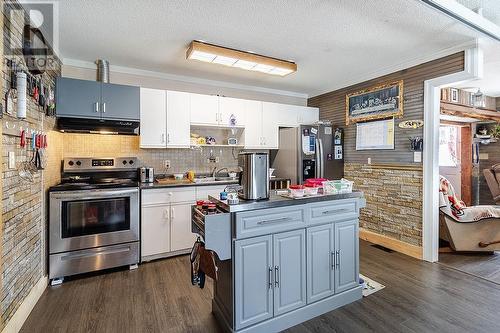 24 Breton Rd, Sault Ste Marie, ON - Indoor Photo Showing Kitchen With Double Sink