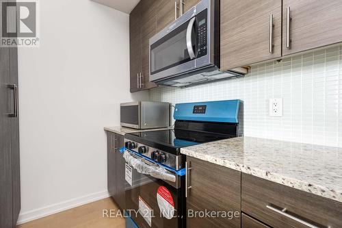 2601 - 70 Forest Manor Road, Toronto, ON - Indoor Photo Showing Kitchen