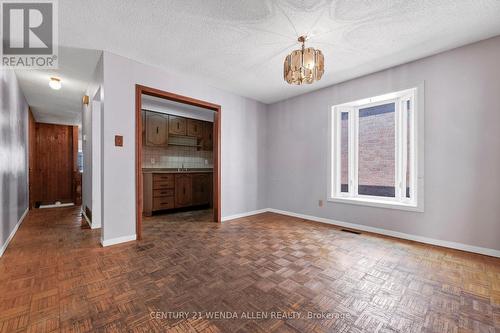 22 Lady Bower Crescent, Toronto, ON - Indoor Photo Showing Other Room