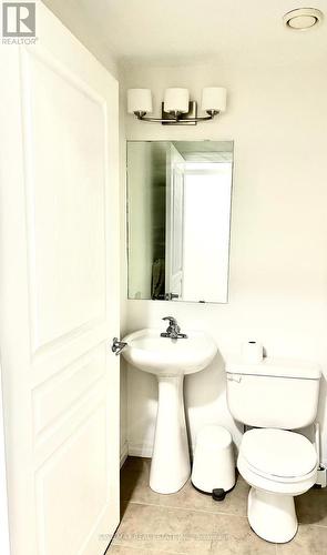 310 - 225 Webb Drive, Mississauga, ON - Indoor Photo Showing Bathroom