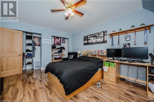 125 Otter Crescent, Oakville, ON - Indoor Photo Showing Bedroom