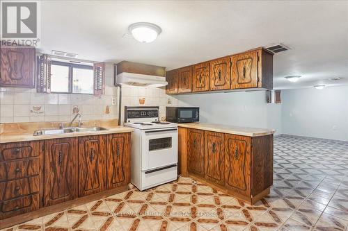 234 Market Street, Hamilton, ON - Indoor Photo Showing Kitchen With Double Sink