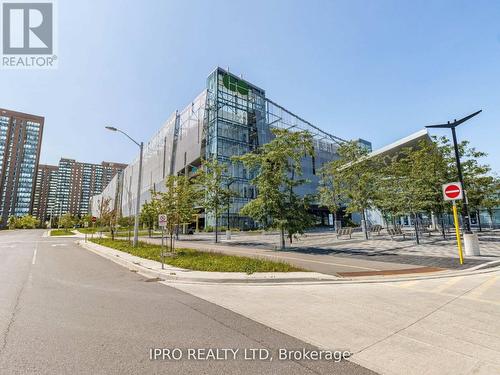 1101 - 115 Hillcrest Avenue, Mississauga, ON - Outdoor