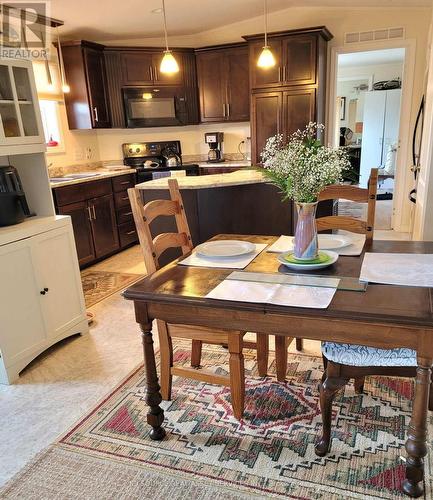 7 Pawlett Road, Mckellar, ON - Indoor Photo Showing Dining Room