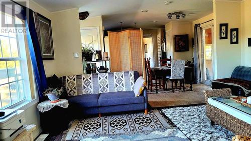 7 Pawlett Road, Mckellar, ON - Indoor Photo Showing Living Room