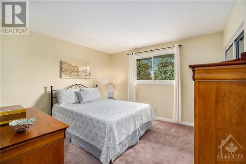 7 Edgebrook Road, Ottawa, ON - Indoor Photo Showing Bedroom