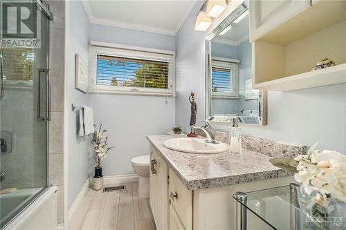 7 Edgebrook Road, Ottawa, ON - Indoor Photo Showing Bathroom