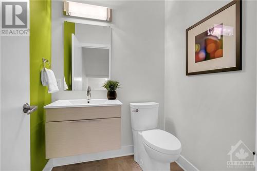 438 Bevan Avenue, Ottawa, ON - Indoor Photo Showing Bathroom