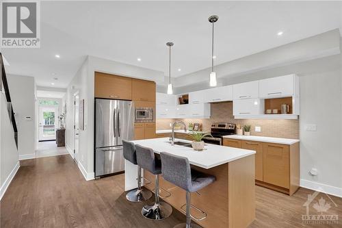 438 Bevan Avenue, Ottawa, ON - Indoor Photo Showing Kitchen