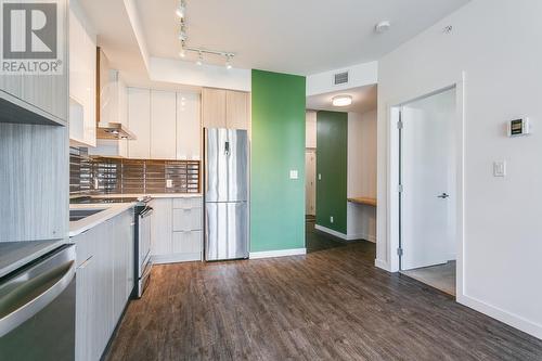 1770 Richter Street Unit# Ph23, Kelowna, BC - Indoor Photo Showing Kitchen