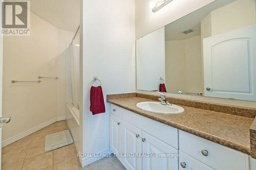 206 - 435 Colborne Street, London, ON - Indoor Photo Showing Bathroom