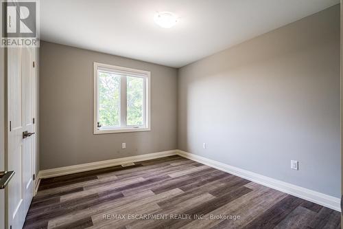 219 Klein Circle, Hamilton, ON - Indoor Photo Showing Other Room